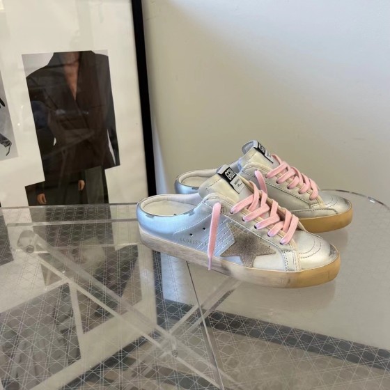 Super-Star Sabot Golden Goose Deluxe Brand 2025 SNERKERS With Silver slippers